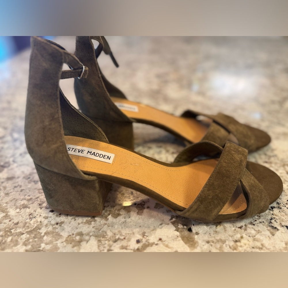 Steve Madden Olive Green Suede Ankle Strap Heels - Picture 4 of 8